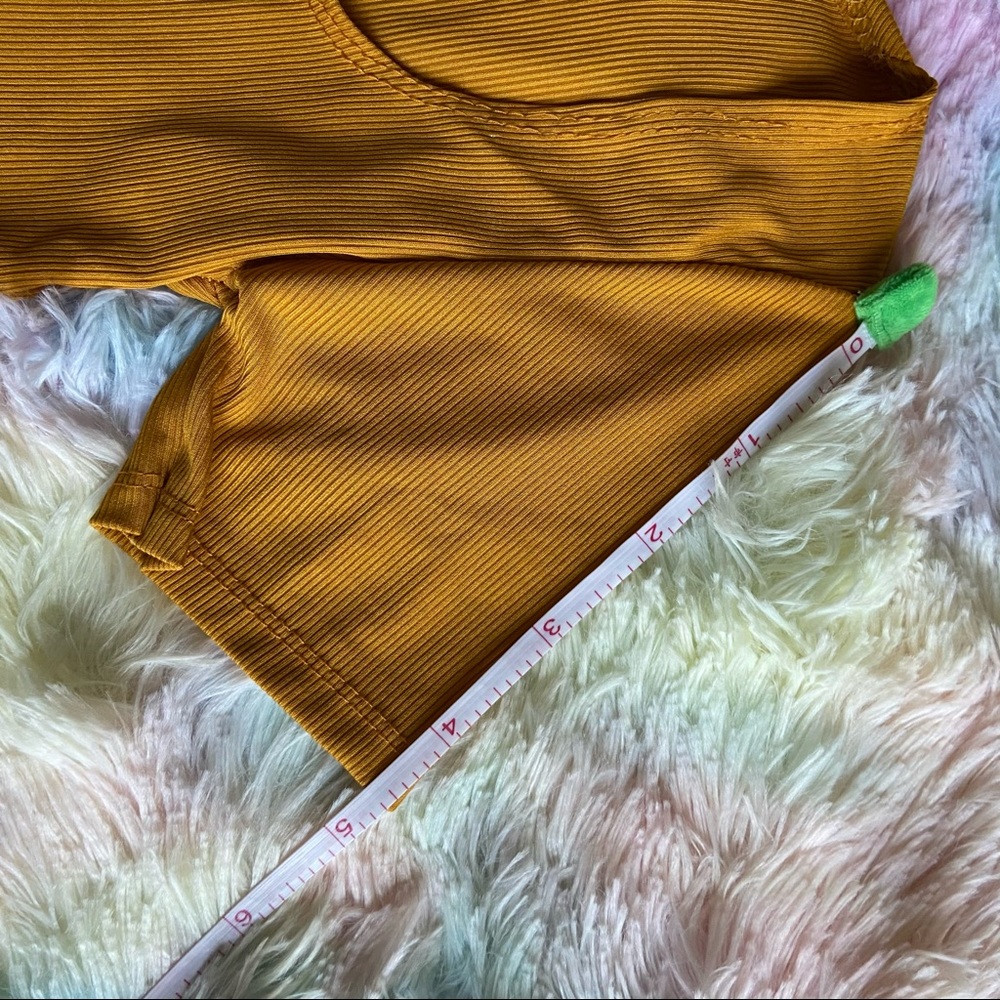 Square Neck Ribbed Crop Tee - Picture 5 of 8